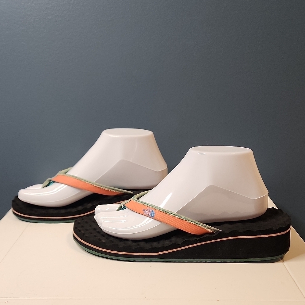The North Face Orange Teal Black Sandals Elevated Heel Thong Flip Flop Womens